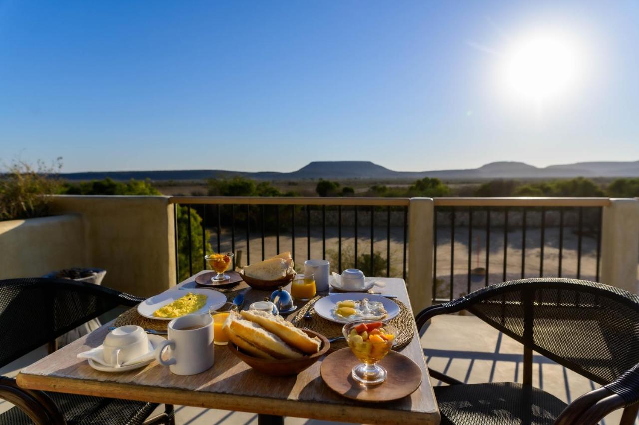 Auberge De La Table 톨리아라 외부 사진